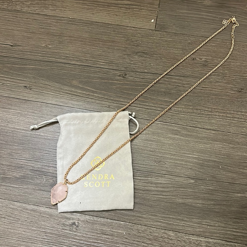 Kendra Scott Necklace